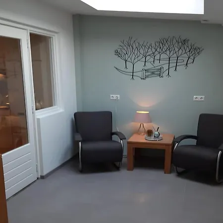 In Near Bergherbos, Cleaning Included *